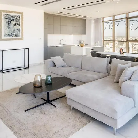 360 - Luxury Panoramic View *