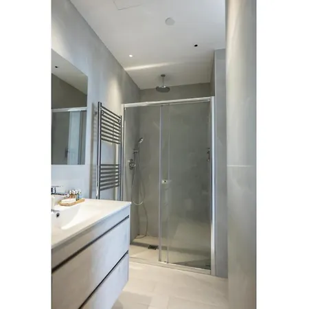 360 - Luxury Panoramic View Apartman